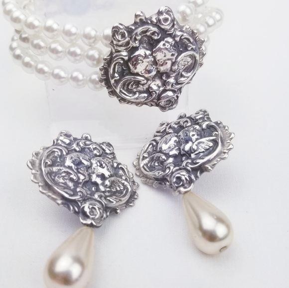 Artisan 925 SS & Faux Pearl Bracelet & Earrings - Picture 10 of 16